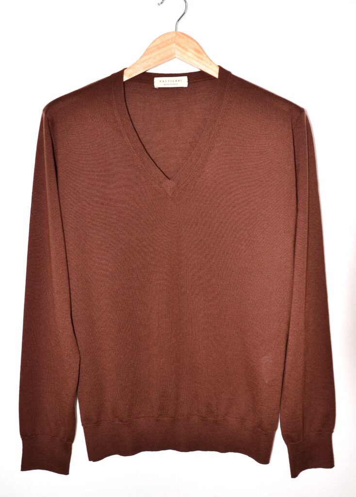 Maglia con Scollo a V in Lana Mercerizzata e Cashmere – Marrone