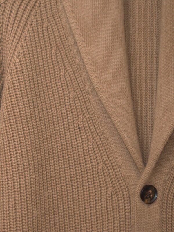 Cardigan in lana con collo sciallato