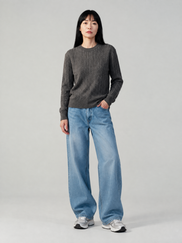 Maglia Girocollo in Cashmere a Trecce – Grigio Antracite
