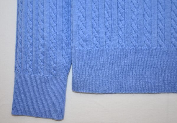Maglia Girocollo in Cashmere a Trecce – Azzurro